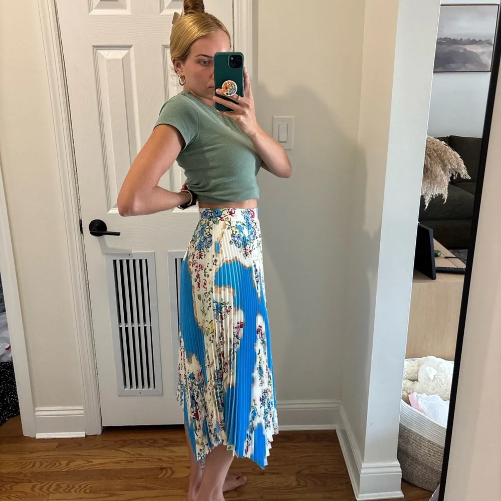 Tory Burch Sunburst Pleated Midi skirt in blue